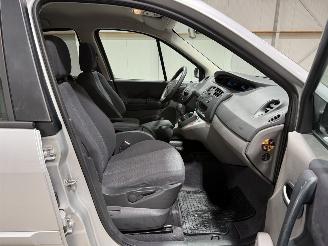 Renault Scenic 1.6-16V 83kW Privilege Comfort picture 20