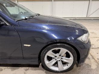 BMW 3-serie 325i 160kW Automaat High Executive picture 16