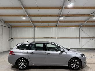 Coche accidentado Peugeot 308 1.2PT 96kW Blue Lease Premium 2016/1