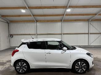 Auto incidentate Suzuki Swift 1.0 Smart Hybrid 82kW Airco Camera STIJL 2019/1
