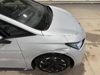 Cupra Born 63kWh 170kW Essential Limited picture 16
