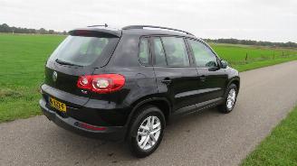 krockskadad bil auto Volkswagen Tiguan 14 TSi Comfort & Design 2009  Airco Mpv [ Top Staat 2009/5