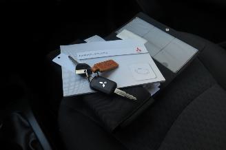 Mitsubishi Space-star 1.0 70pk  5drs Cool + 35.000km nap Airco Nieuwstaat 2018 picture 6