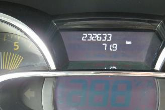 Renault Clio 1.5 DCI  90pk Euro 6 Night&Day  topstaat Camera Navigatie Stoelverwarming picture 11