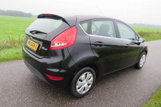 Ford Fiesta 1.6 TDCI  98.000km!!!!!! Nap [ Nergens te koop  96.000km  nap 2011 Airco 5drs titainum picture 14