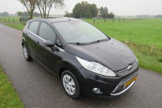 Ford Fiesta 1.6 TDCI  98.000km!!!!!! Nap [ Nergens te koop  96.000km  nap 2011 Airco 5drs titainum picture 5