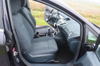 Ford Fiesta 1.6 TDCI  98.000km!!!!!! Nap [ Nergens te koop  96.000km  nap 2011 Airco 5drs titainum picture 19