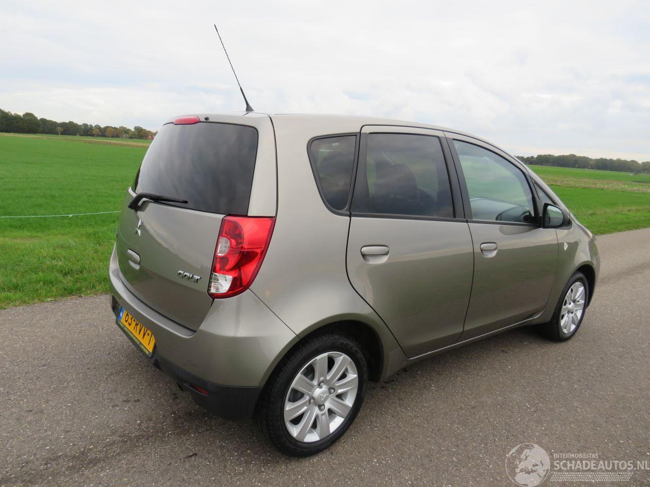 Mitsubishi Colt 1.3 Edition Two  Automaat  75.000km nap Airco  5Drs  2011