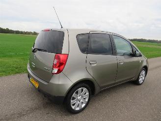 Schadeauto Mitsubishi Colt 1.3 Edition Two  Automaat  75.000km nap Airco  5Drs  2011 2011/8