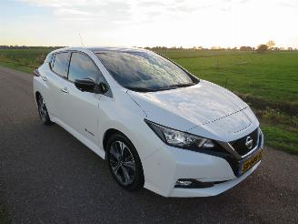 Nissan Leaf Tekna Automaat 2018  140.000km nap Camera Navigatie Clima Leer  [ nieuwstaat picture 2