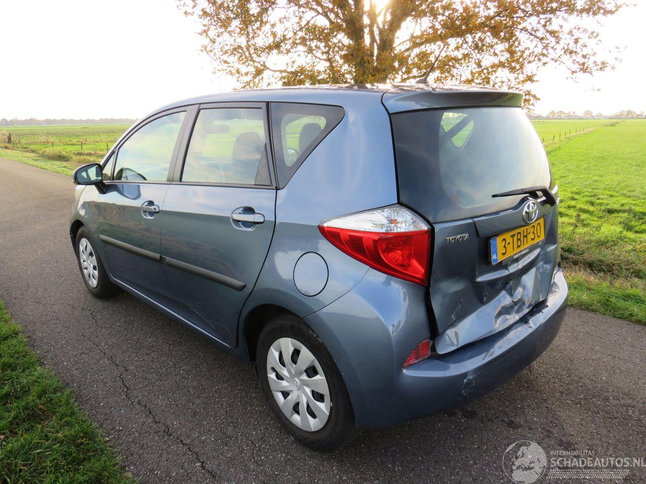 Toyota Verso S 1.3 VVT-I Automaat  150.000km nap Camera Navigatie Clima 2014