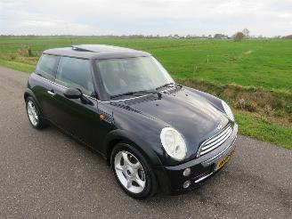 Mini Mini COOPER 1.6 116pk Airco  2005  [ schadevrij top staat  schuifdak picture 15