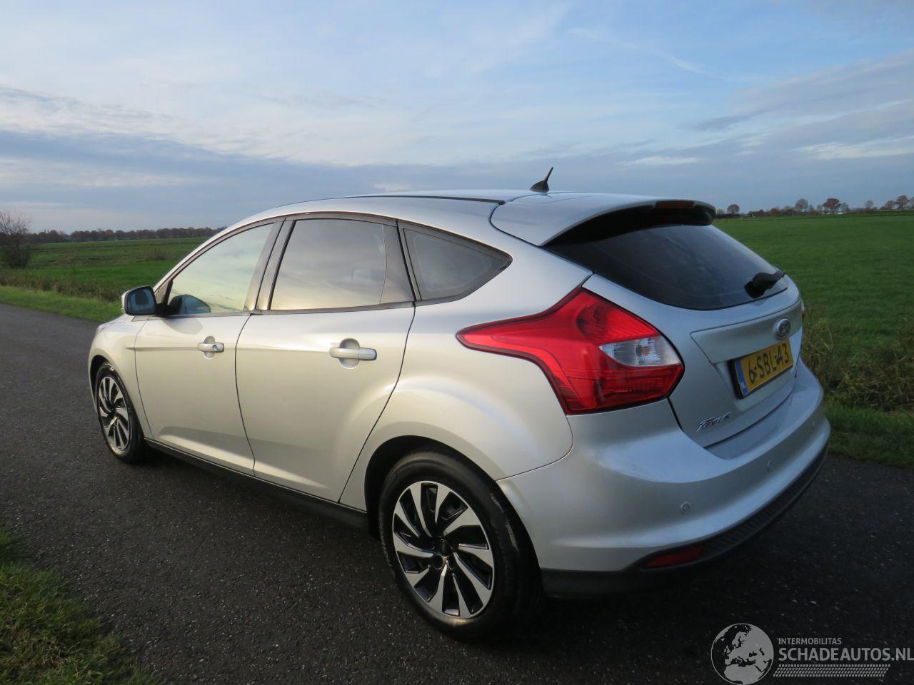 Ford Focus 1.0 101 pk Eco Boost  5drs Navigatie Airco  2013