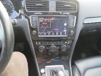 Volkswagen Golf 1.4 TSi  140pk Automaat  Highline Camera Navigatie Leer  Schuifkanteldak picture 19