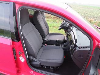 Volkswagen Up! 1.0  128.000km nap Airco 5Drs Move Up [ nieuwstaat  2013 picture 19