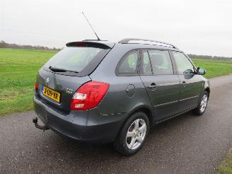 krockskadad bil auto Skoda Fabia 1.2 12v GO  Airco  Topstaat 2009/6