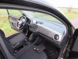 Seat Mii 1.0  60pk euro 6  Refense Navigatie  5drs Airco  Mistlampen 2015 picture 14