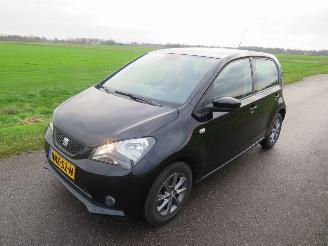 Schadeauto Seat Mii 1.0  60pk euro 6  Refense Navigatie  5drs Airco  Mistlampen 2015 2015/8