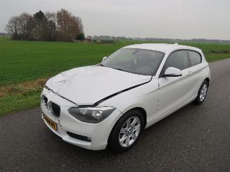 BMW 1-serie 118 Diesel 143pk 6 Bak Navigatie Airco 2014  [ Model 2015  [parelmoer picture 15