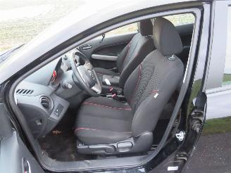 Mazda 2 1.3 84pk  GT M Line LPG G3 170.000 km picture 16