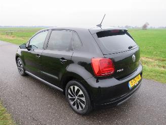 krockskadad bil auto Volkswagen Polo 1.4 TDi 5drs 233.000km Nap Navigatie Airco  2015 parkeerschade 2015/3