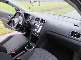 Volkswagen Polo 1.4 16v 5Drs 215.000km   Airco Navigatie  topstaat 2010 picture 3