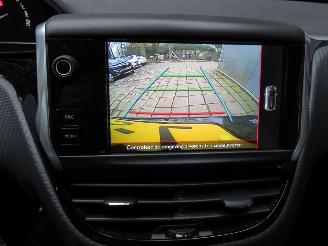 Peugeot 208 1.2 110pk GT Line  5Drs 82.000km nap Leer Camera Navigatie  2016 topstaat picture 20