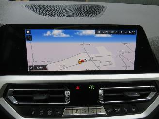 BMW 3-serie 330 I M Paket Automaat 258pk High Executive Edition  [ nieuw model  vol Optie picture 19