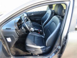 Kia Picanto Kia Picanto 1.0 CVVT Design Edition Camera Navigatie Airco Clima leer 70.000km picture 12