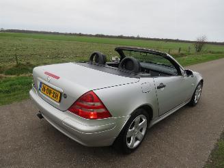krockskadad bil auto Mercedes SLK 200 SLK Cabrio  232.000km Nap  topstaat  parkeerschade 2000/4