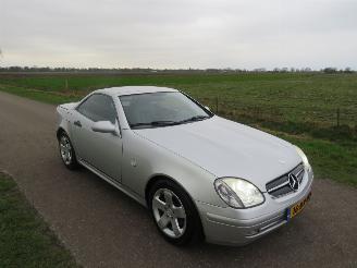 skadebil auto Mercedes SLK 200 SLK Cabrio  232.000km Nap  topstaat  parkeerschade 2000/4
