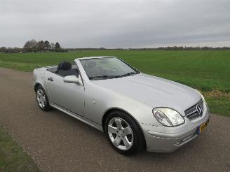 skadebil auto Mercedes SLK 200 SLK Cabrio  232.000km Nap  topstaat  parkeerschade 2000/4