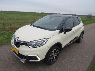 skadebil auto Renault Captur 0.9 TCE 75.000km Nap 90pk Intens 11-2017 Camera Navigatie Clima  [ nieuwstaat 2017/11