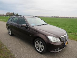 Vaurioauto  passenger cars Mercedes C-klasse Estate 250 Business Class Elegance 204pk Automaat leer Navigatie camera 2012/4