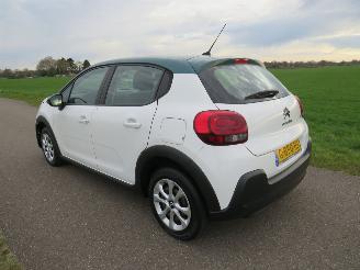 Schadeauto Citroën C3 1.2 Pure Tech 83pk 5drs Airco 2019  Navigatie 2019/4