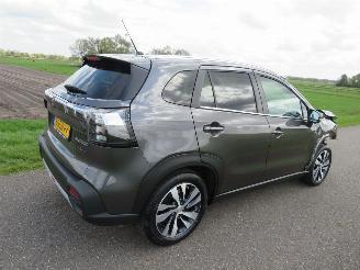 skadebil auto Suzuki SX4 1.5 Hybride Benzine Elektrisch Style 7.000km Automaat  Camera Navigatie Leer 2024/3