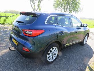 Vaurioauto  passenger cars Renault Kadjar 1.2 Tce Intens 131pk Boose 128.000km nap Panorama dak camera Leer Navigatie 2016/5