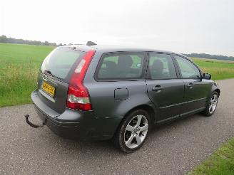 Unfallwagen Volvo V-50 1.6 D 109pk Momentum airco nieuw Distributie riem 2005 schadevrij 2005/11