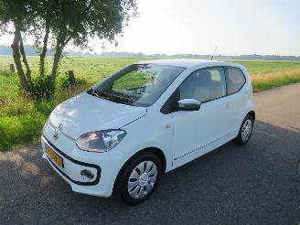 Vaurioauto  passenger cars Volkswagen Up! 1.0 Snow Edition  195.000km Nap Airco luxe uitvoering 2012 Euro 6 2012/11
