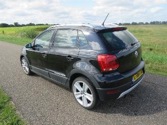  Volkswagen Polo 1.4-16V 86pk Cross Trekhaak | Airco | Cruise | Mistlampen | Stoelverwarming Schadevrij 2011/11