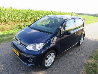 Volkswagen Up! 1.0 High UP  89.000KM 5drs Nap Camera Navigatie  Airco  stormschade  2015 picture 8