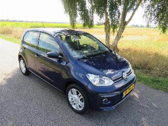 Volkswagen Up! 1.0 High UP  89.000KM 5drs Nap Camera Navigatie  Airco  stormschade  2015 picture 15