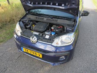 Volkswagen Up! 1.0 High UP  89.000KM 5drs Nap Camera Navigatie  Airco  stormschade  2015 picture 18
