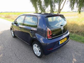 Volkswagen Up! 1.0 High UP  89.000KM 5drs Nap Camera Navigatie  Airco  stormschade  2015 picture 7