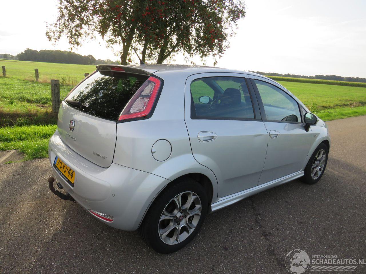 Fiat Punto Evo 0.9 Twin Air Lounge 140.000km nap Parkeerschade topstaat
