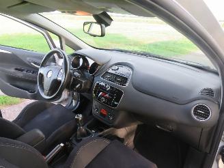 Fiat Punto Evo 0.9 Twin Air Lounge 140.000km nap Parkeerschade topstaat picture 14