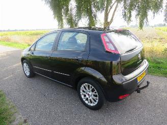 Fiat Punto Evo 1.4  Dynamic 78pk 5drs Airco Clima 5drs picture 4
