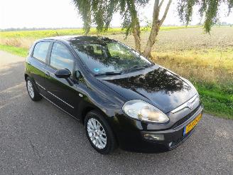 Fiat Punto Evo 1.4  Dynamic 78pk 5drs Airco Clima 5drs picture 17