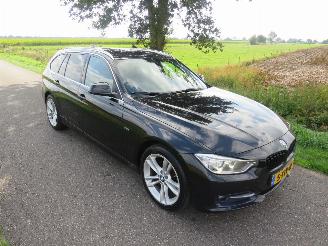 Unfallwagen BMW 3-serie Touring 1.6  136pk  Automaat  High Executive 2014  [ zeer luxe uitvoering top staat 2014/6