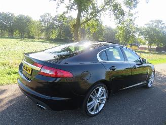 uszkodzony samochody osobowe Jaguar XF 5.0 V8 385 pk  Porto Folio Automaat 180.000km   110.000 Euro nieuw 2009/11